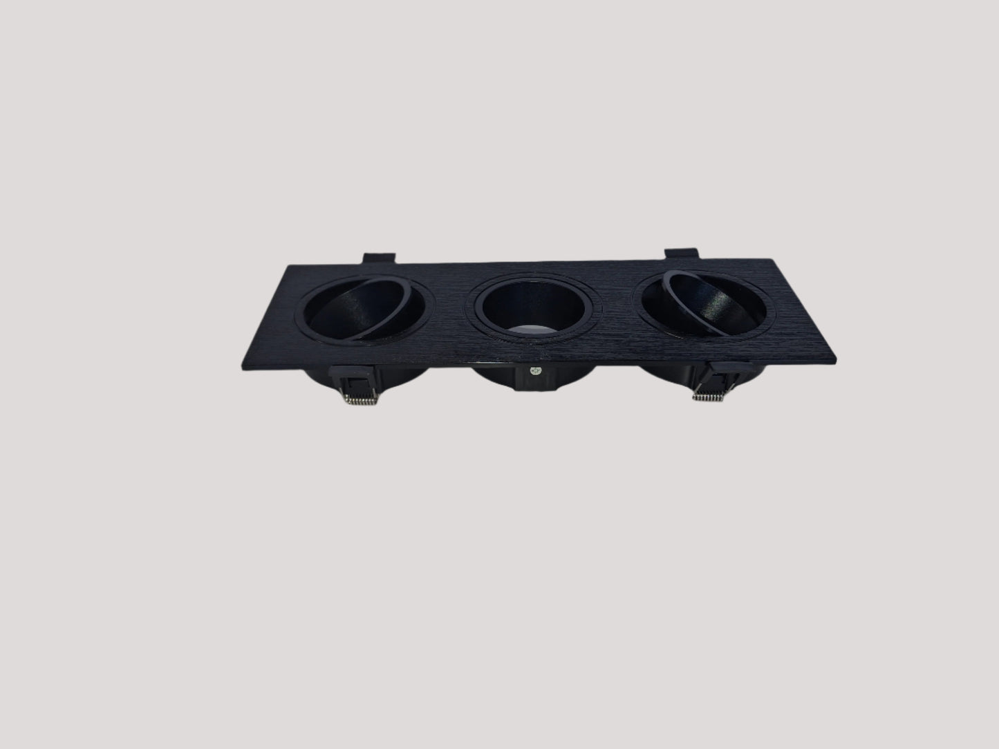 Triple downlight anti glare fitting MD8-06.