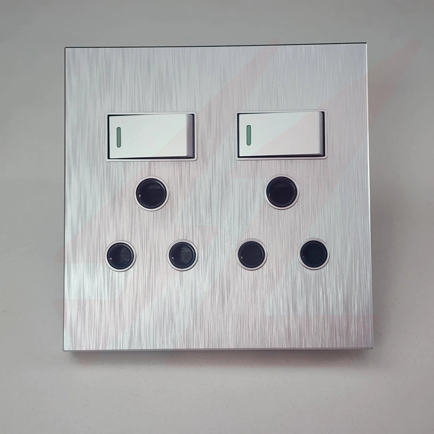 4×4 Double Socket Silver modren Wall Plate design.
Smart Life Lighting & Electrical		