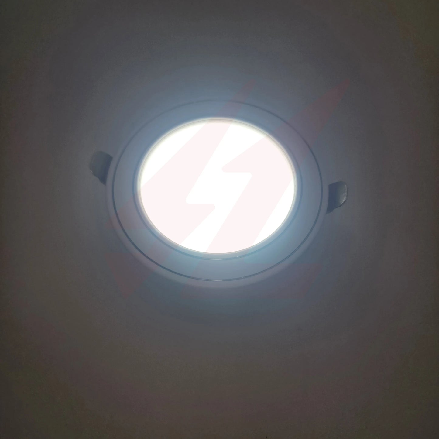7W Three-Color LED Concealed Downlight White with 90mm cut-out, IP20 rated.
Smart Life Lighting & Electrical		