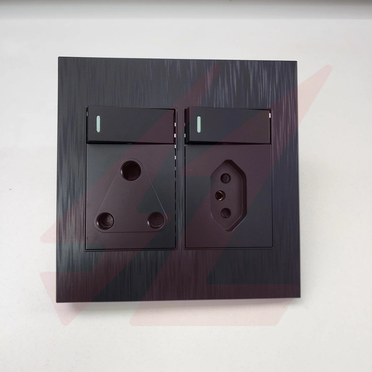 Black Euro single socket plug 4×4 with 1 way switch.
Smart Life Lighting & Electrical		