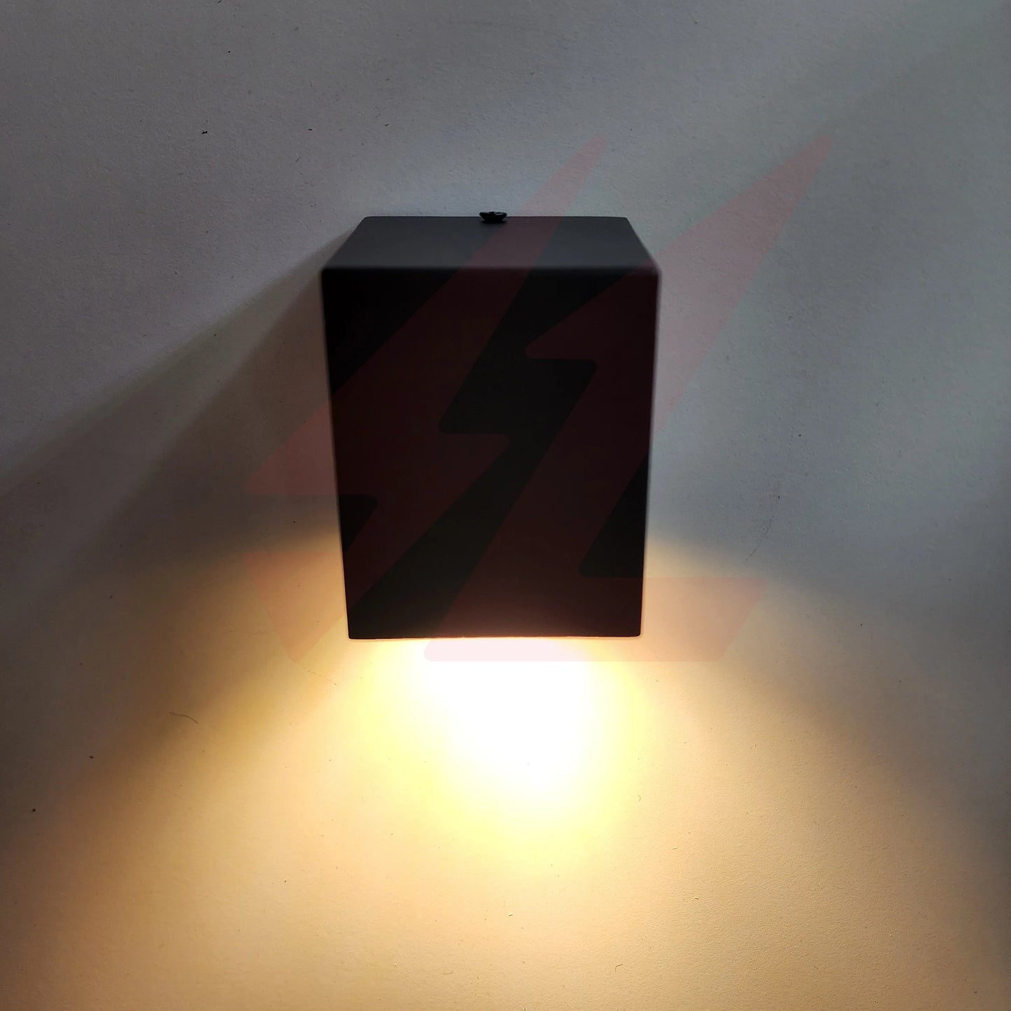 Black GU10 Outdoor Wall Lamp with Downward Light IP54 Waterproof Aluminum Wall Light.
Smart Life Lighting & Electrical	