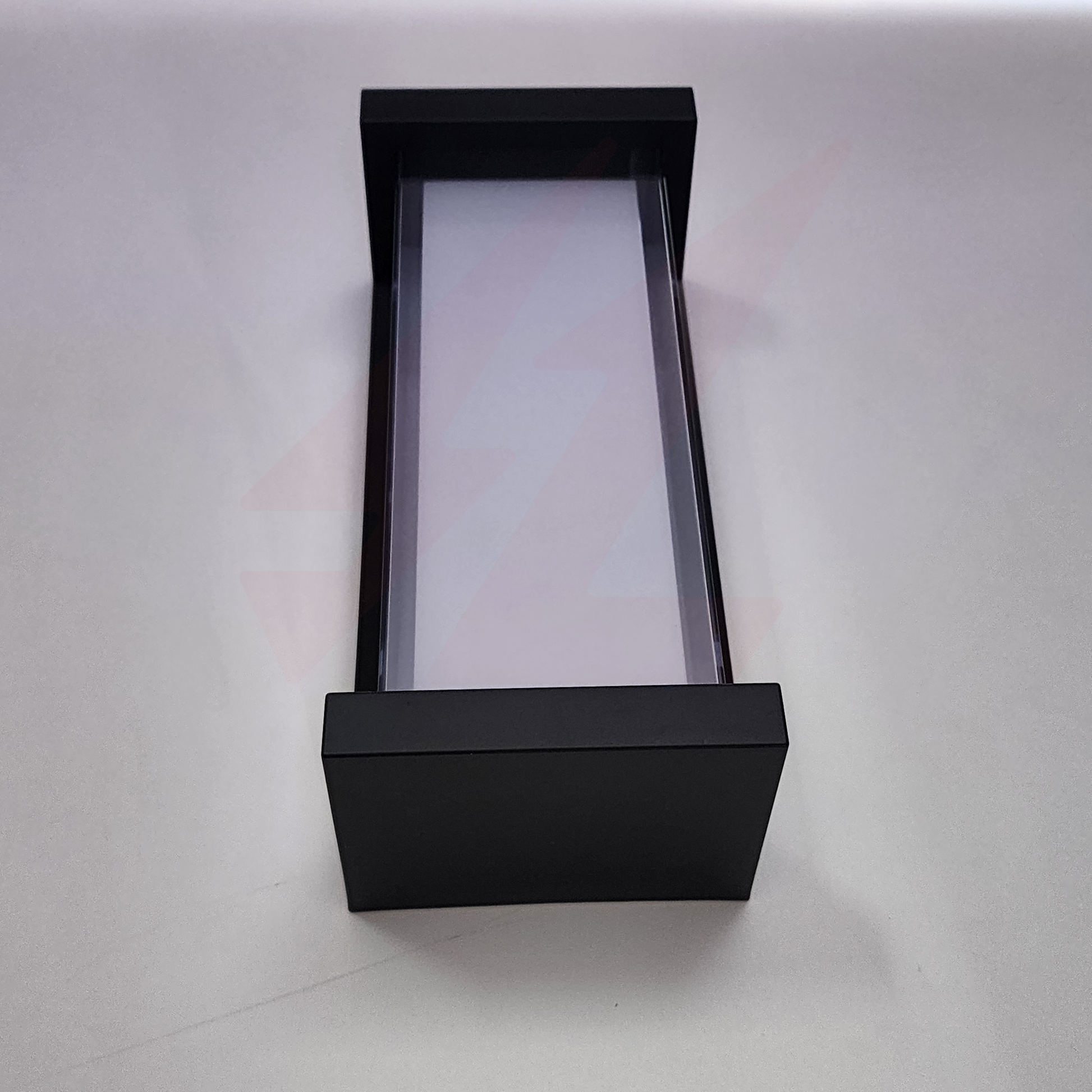 Indoor Outdoor Wall Lamp
Smart Life Lighting & Electrical